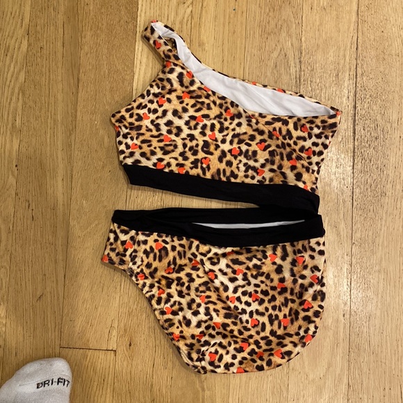 barely worn submarine swim cheetah print one shoulder swimsuit - Picture 2 of 2